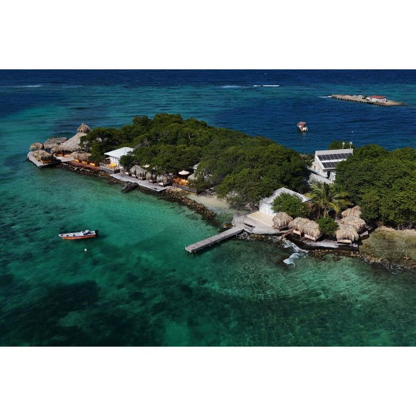 Premium Amores Day Pass